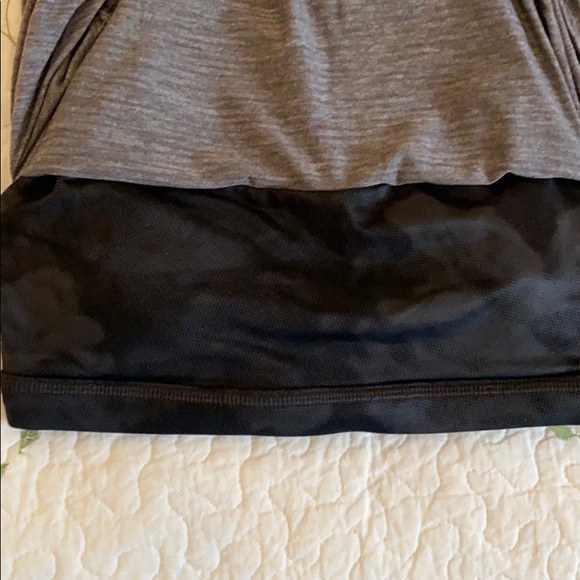 Lululemon tank with built in bra - Picture 7 of 7